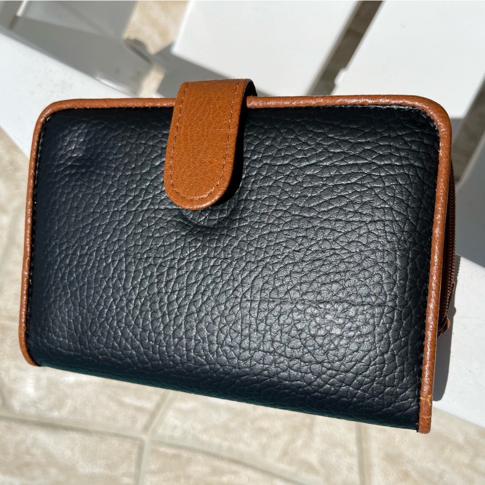 Wallet, ladies, Loaded! New! See pics.